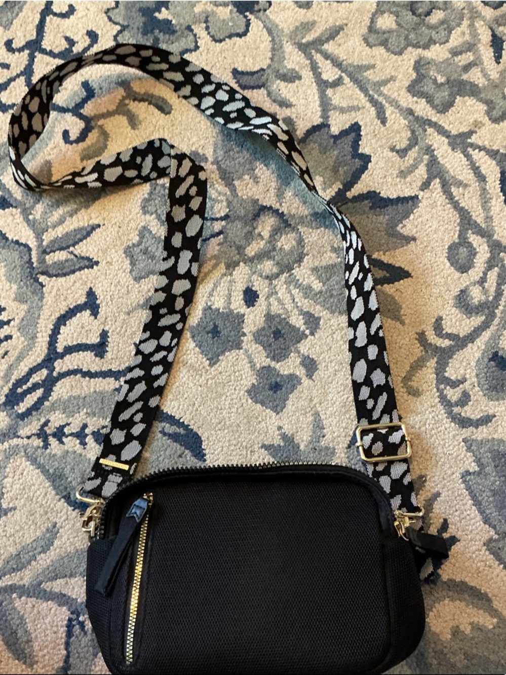 Stella & Dot Black Crossbody Camera Bag with Printed Strap